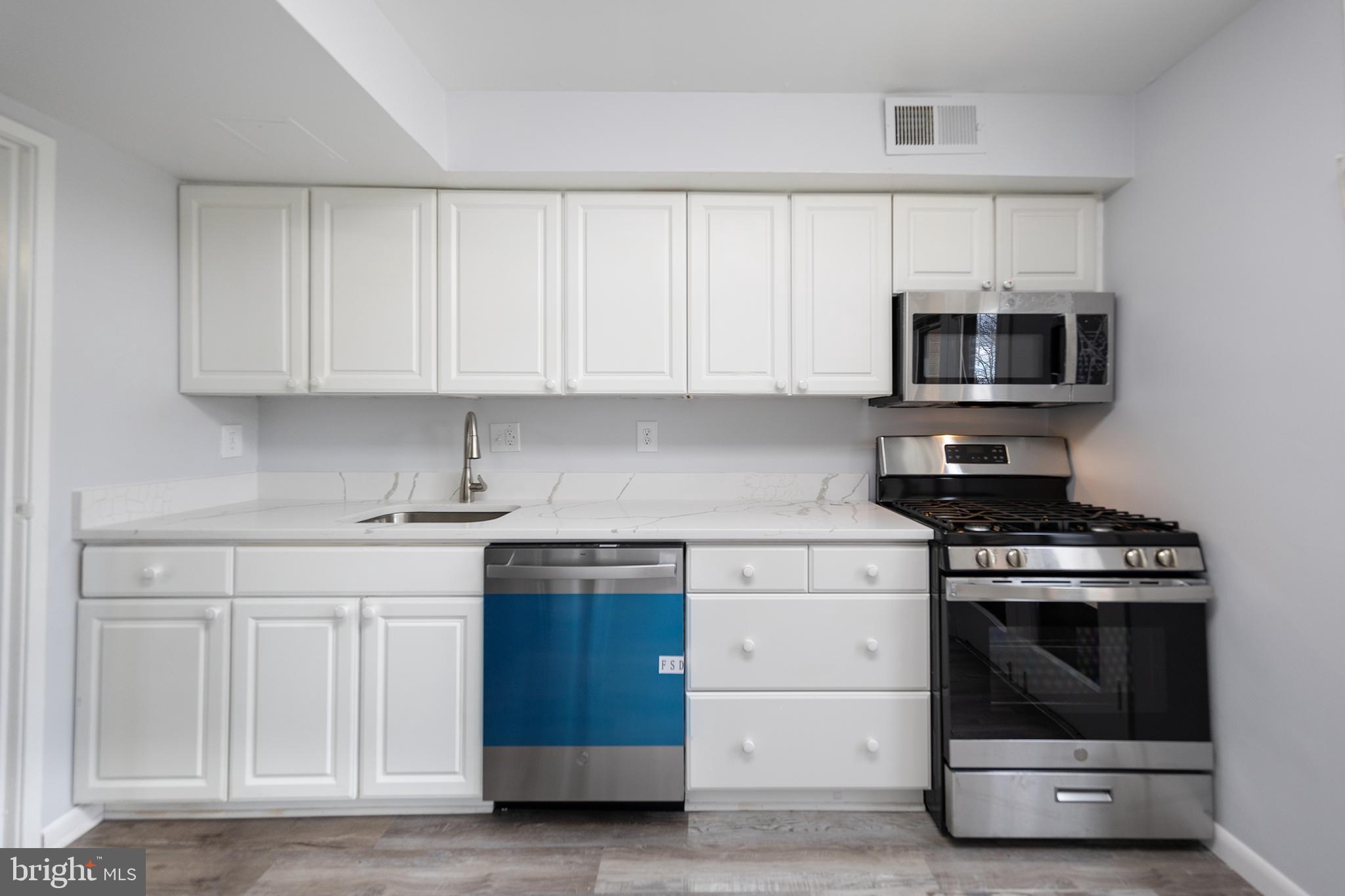 5743 N Kings Highway Unit: 364