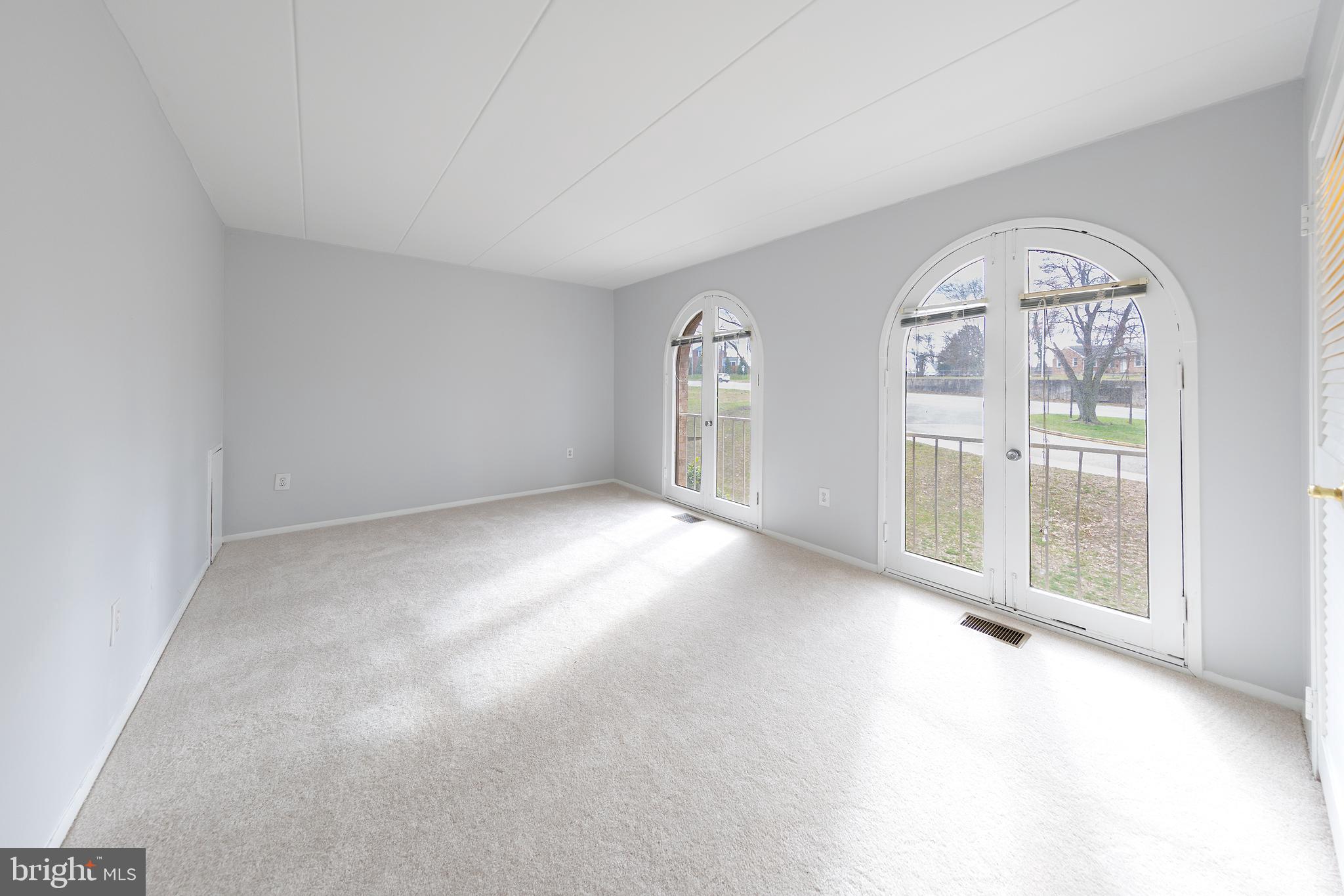 5743 N Kings Highway Unit: 364