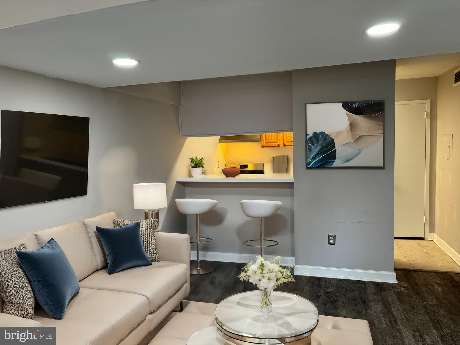 2607 Fort Farnsworth ROAD Unit: 313