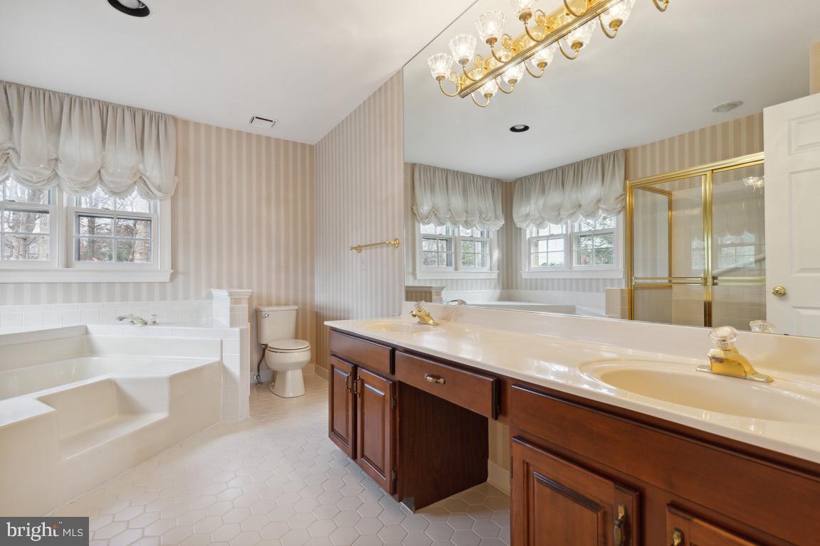 12608 Misty Creek LANE
