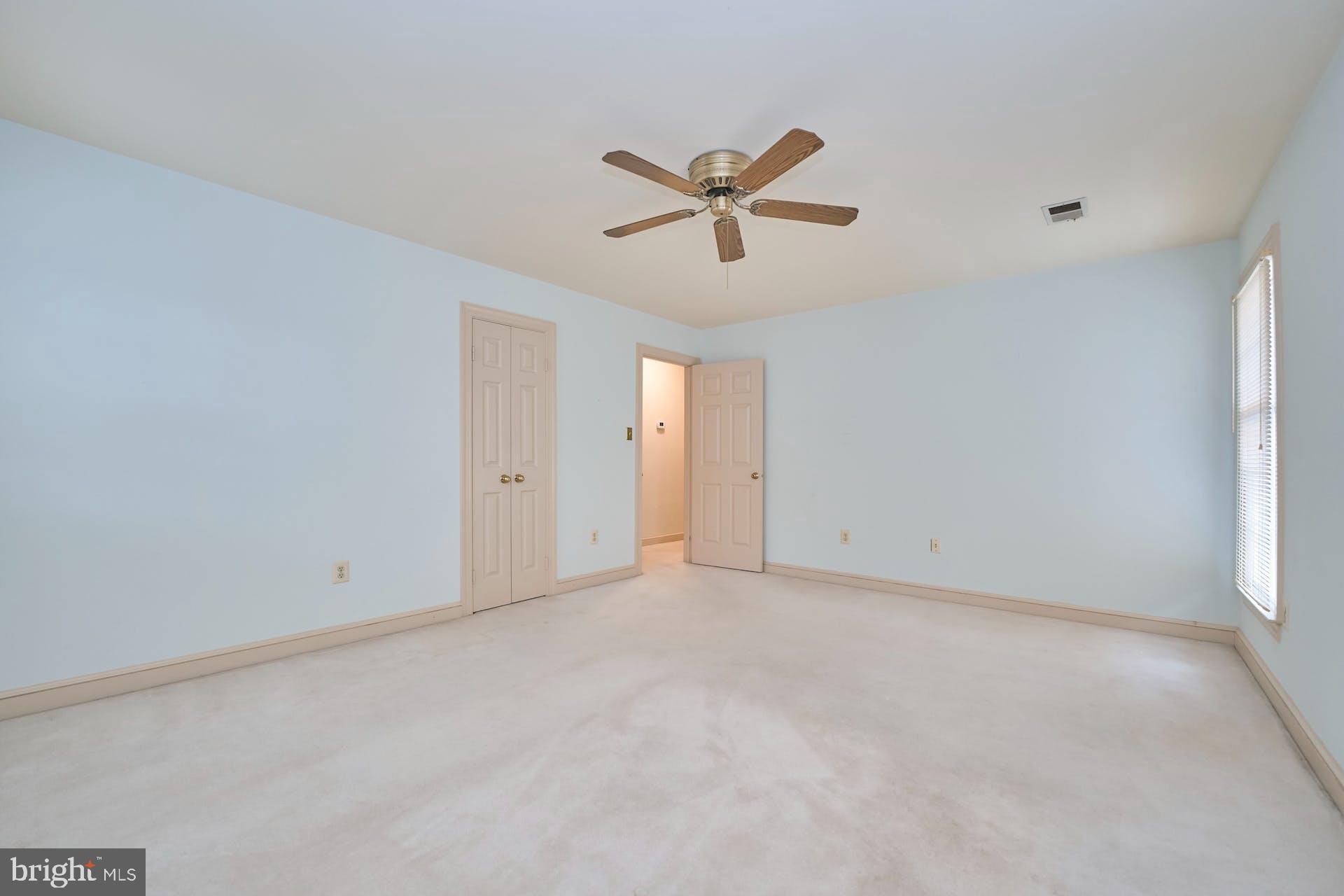 5702 Wooden Hawk Lane