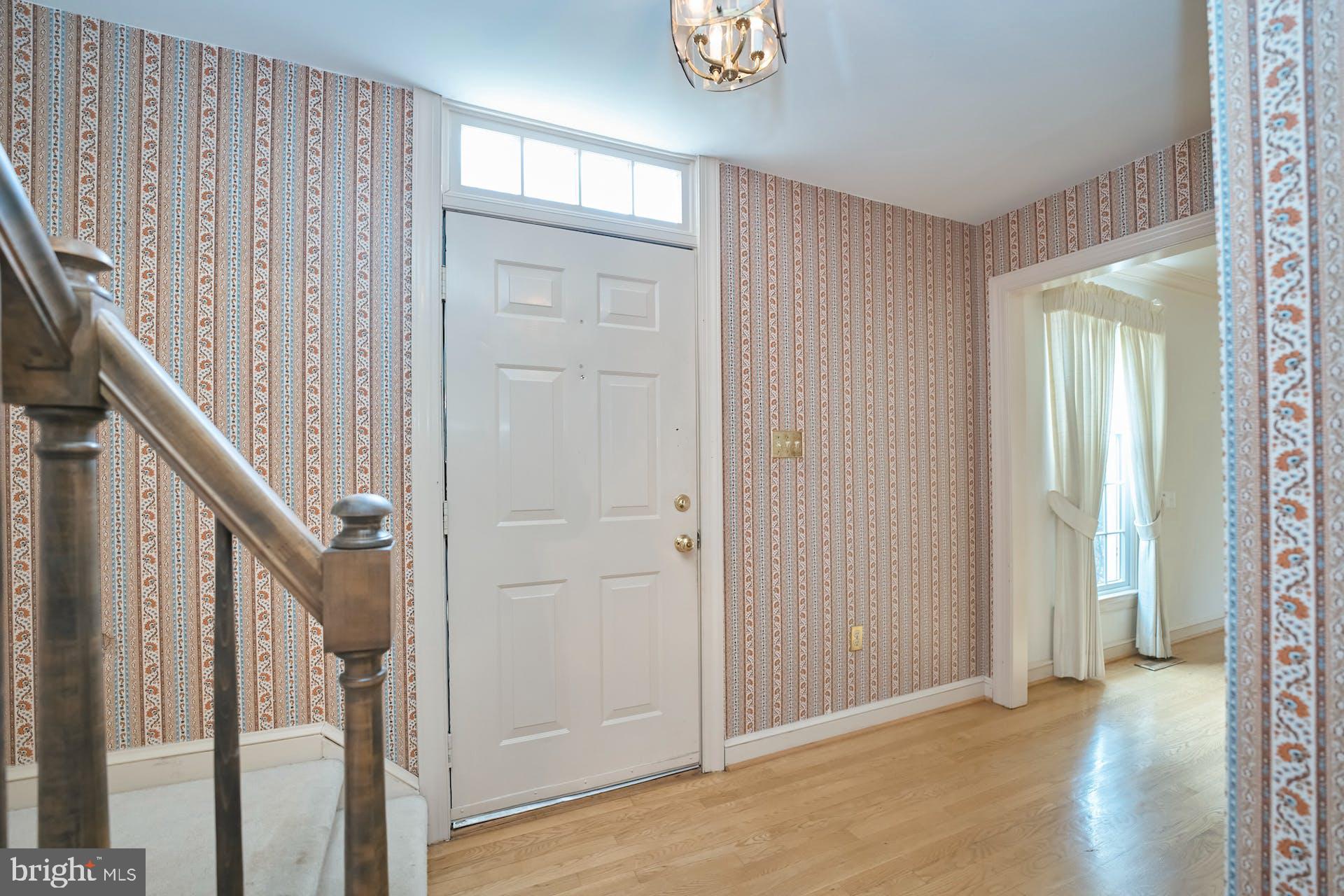 5702 Wooden Hawk Lane