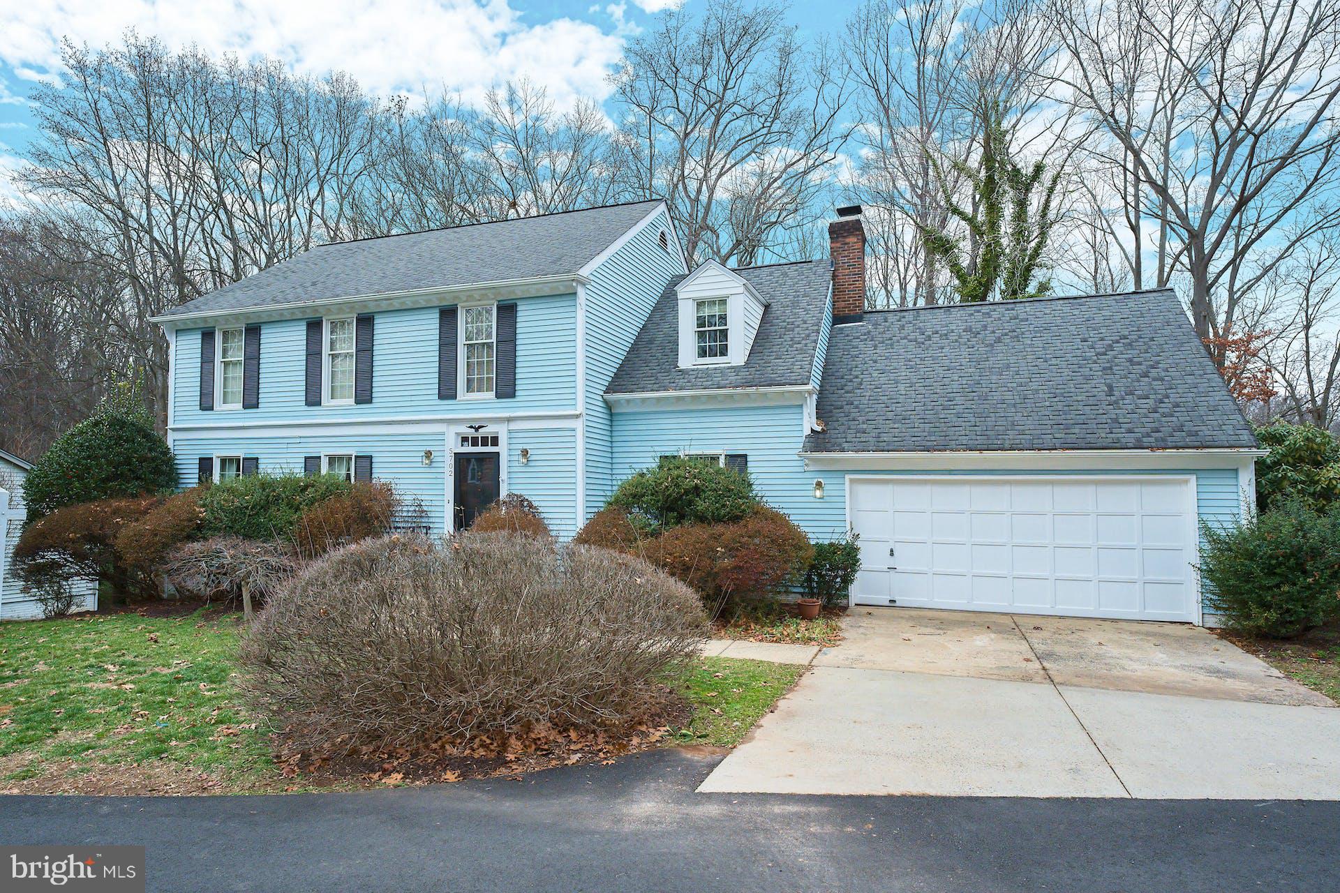 5702 Wooden Hawk Lane