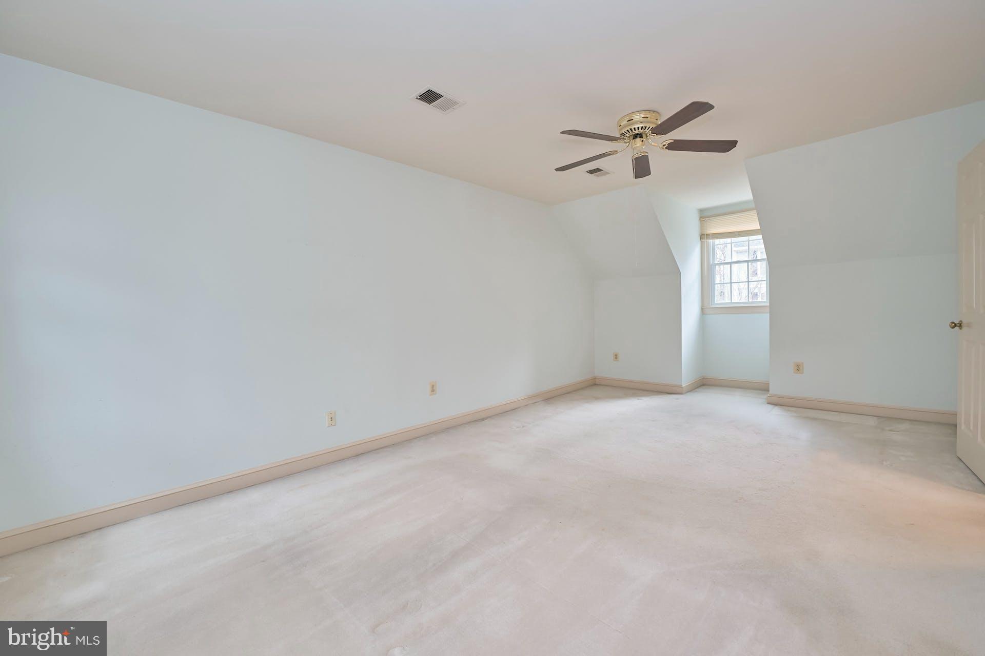 5702 Wooden Hawk Lane