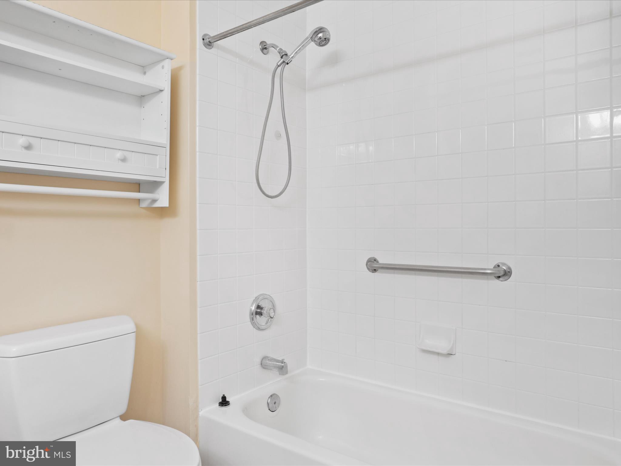 12915 Alton SQUARE Unit: 213