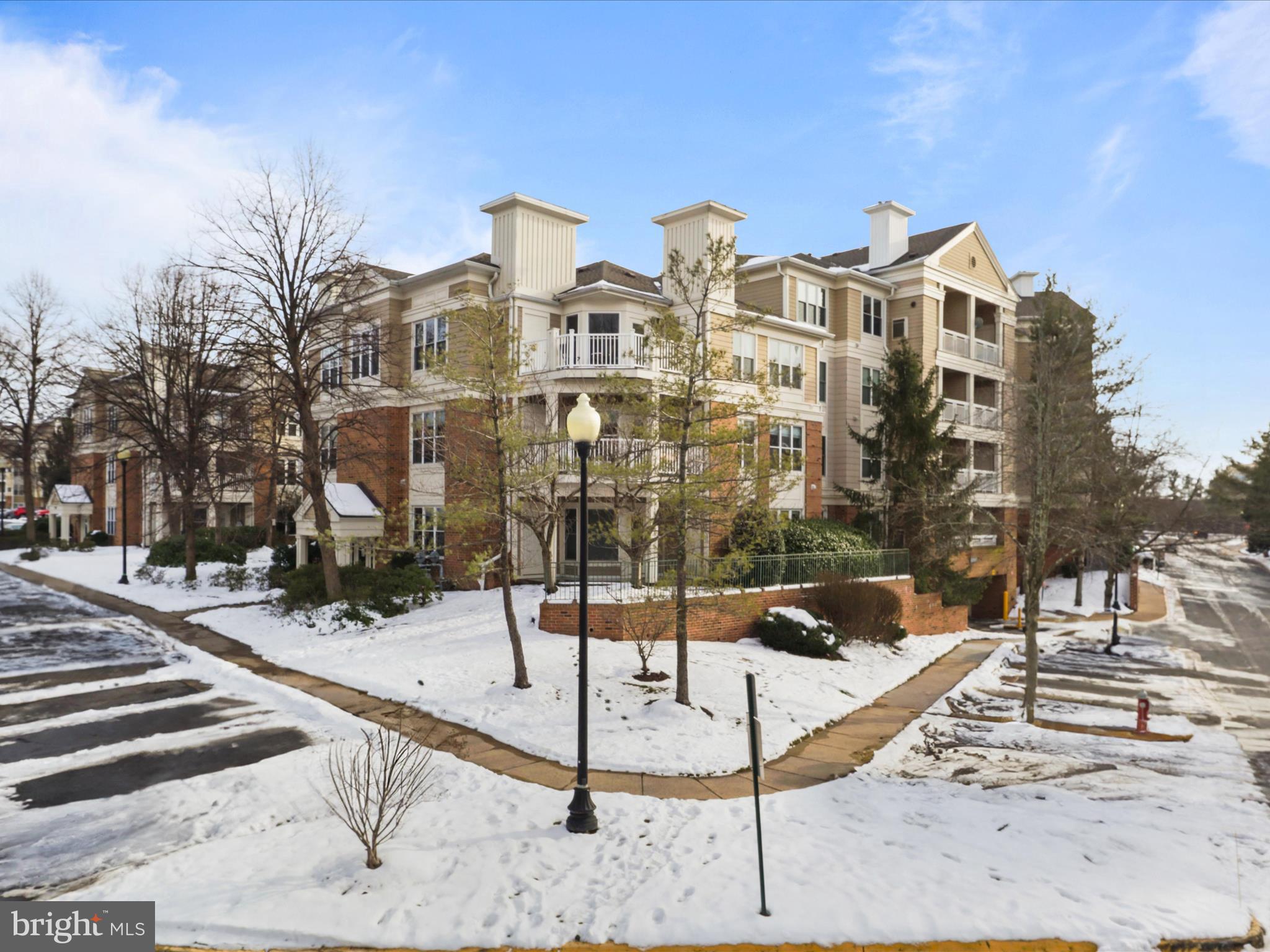 12915 Alton SQUARE Unit: 213