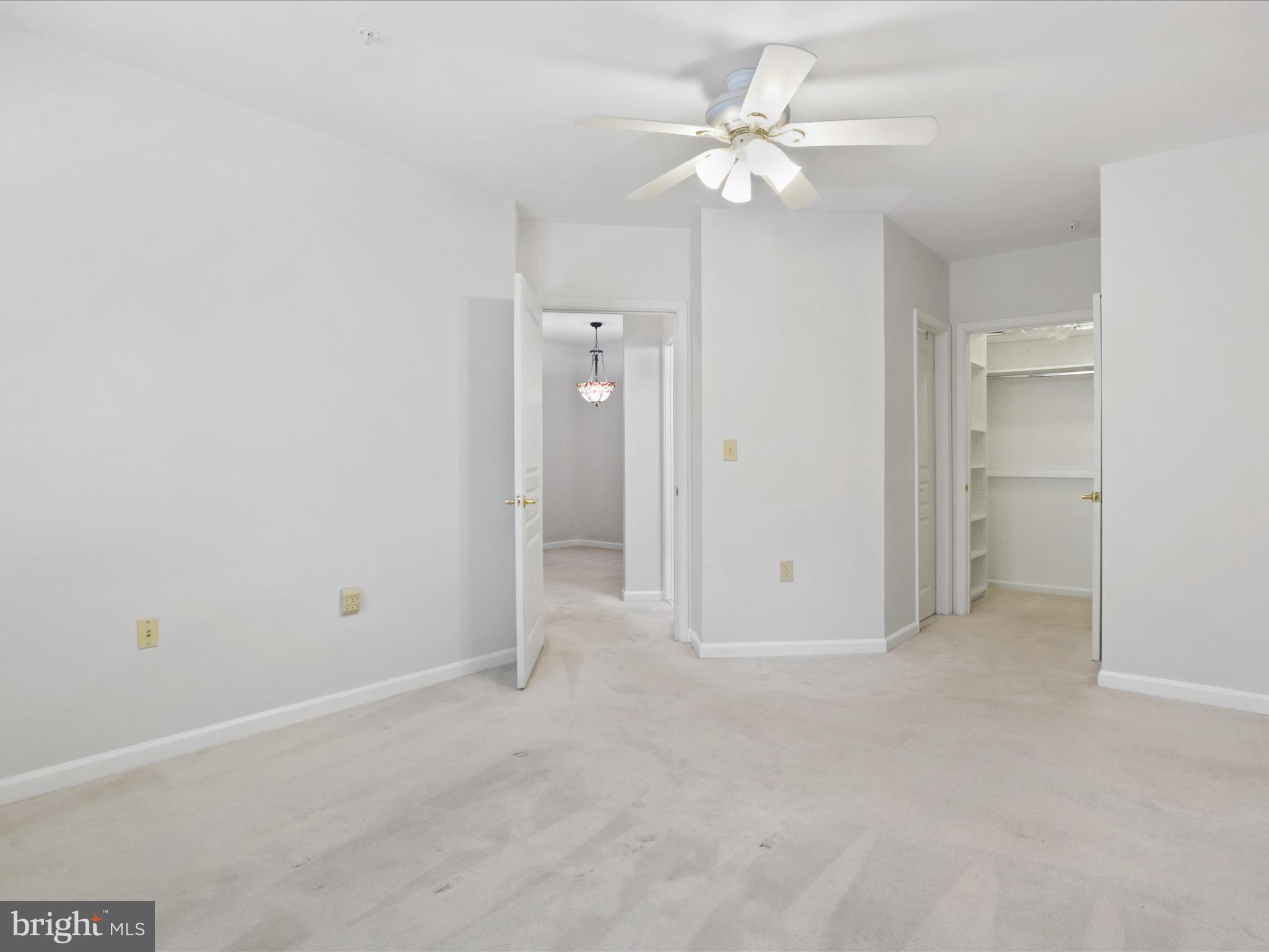 12915 Alton SQUARE Unit: 213