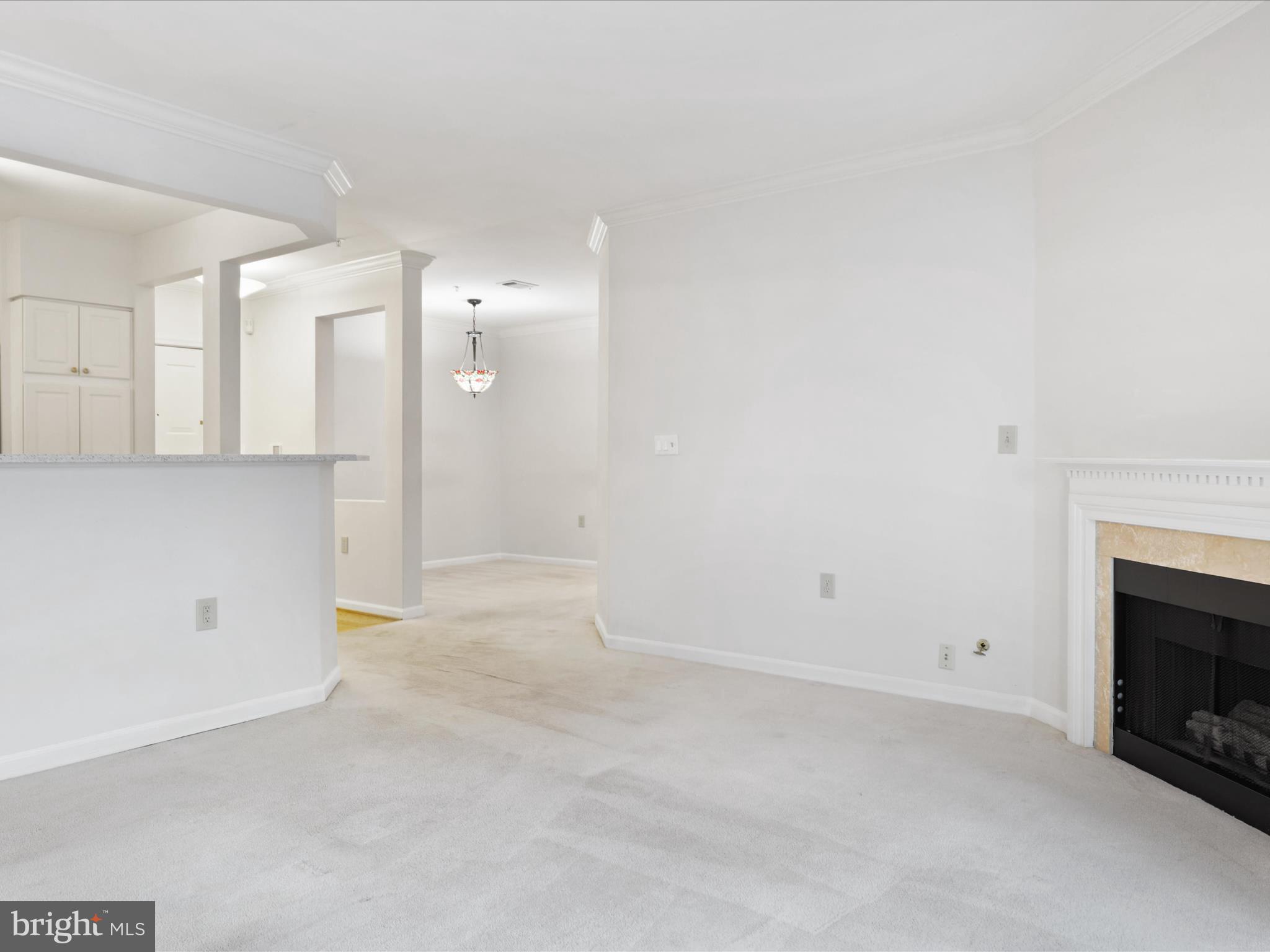 12915 Alton SQUARE Unit: 213