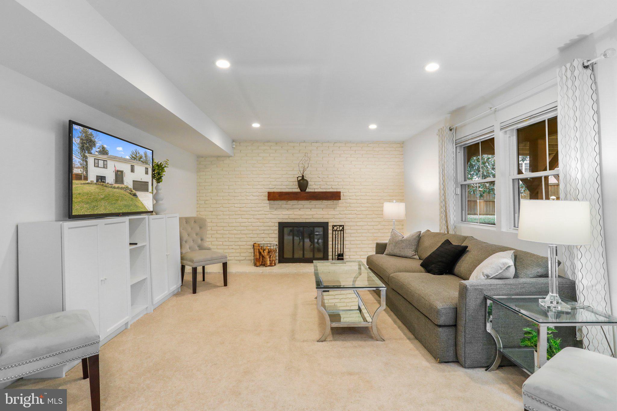 6242 Old Telegraph Road