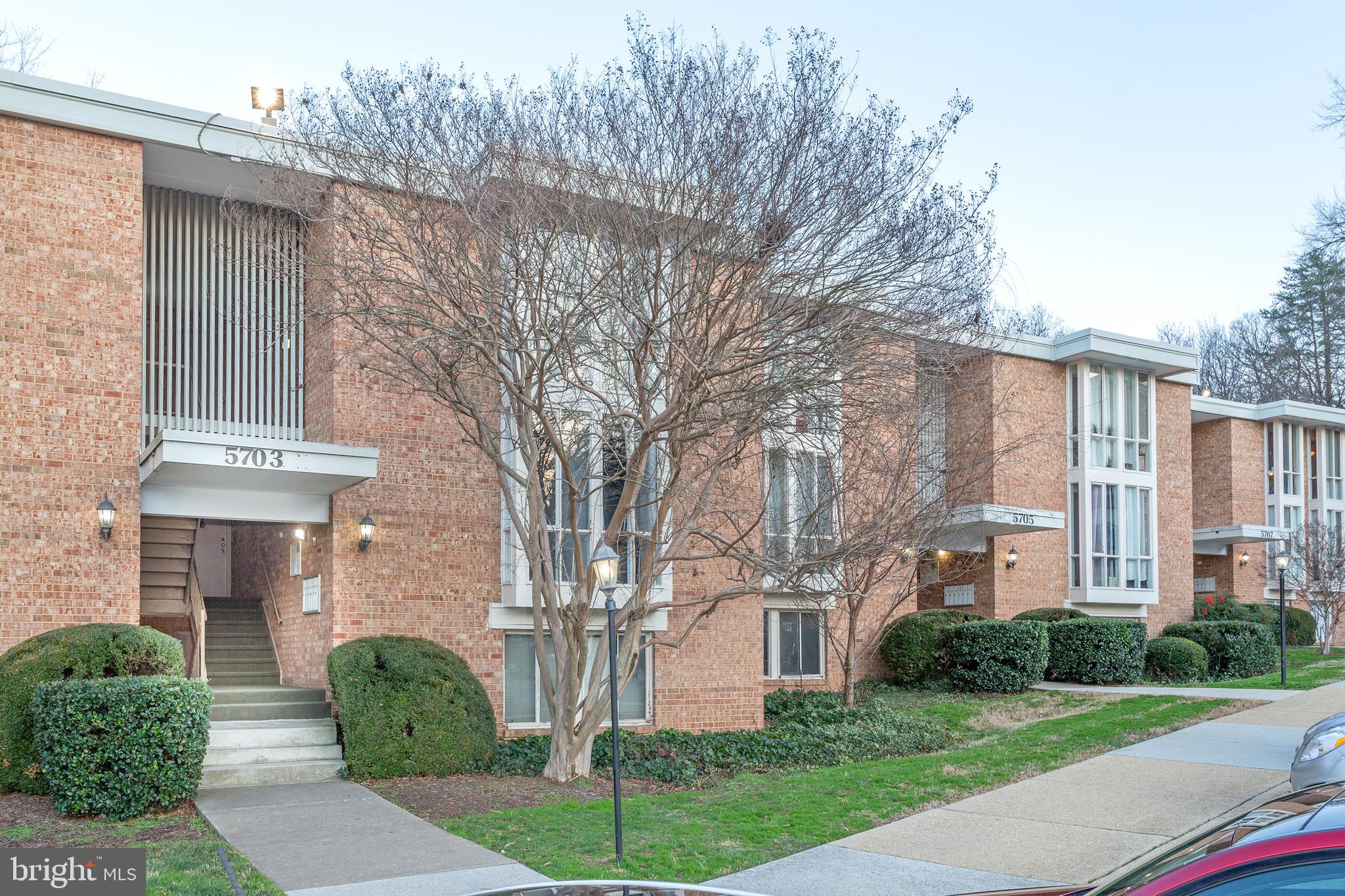5703 Indian Court Unit: 15