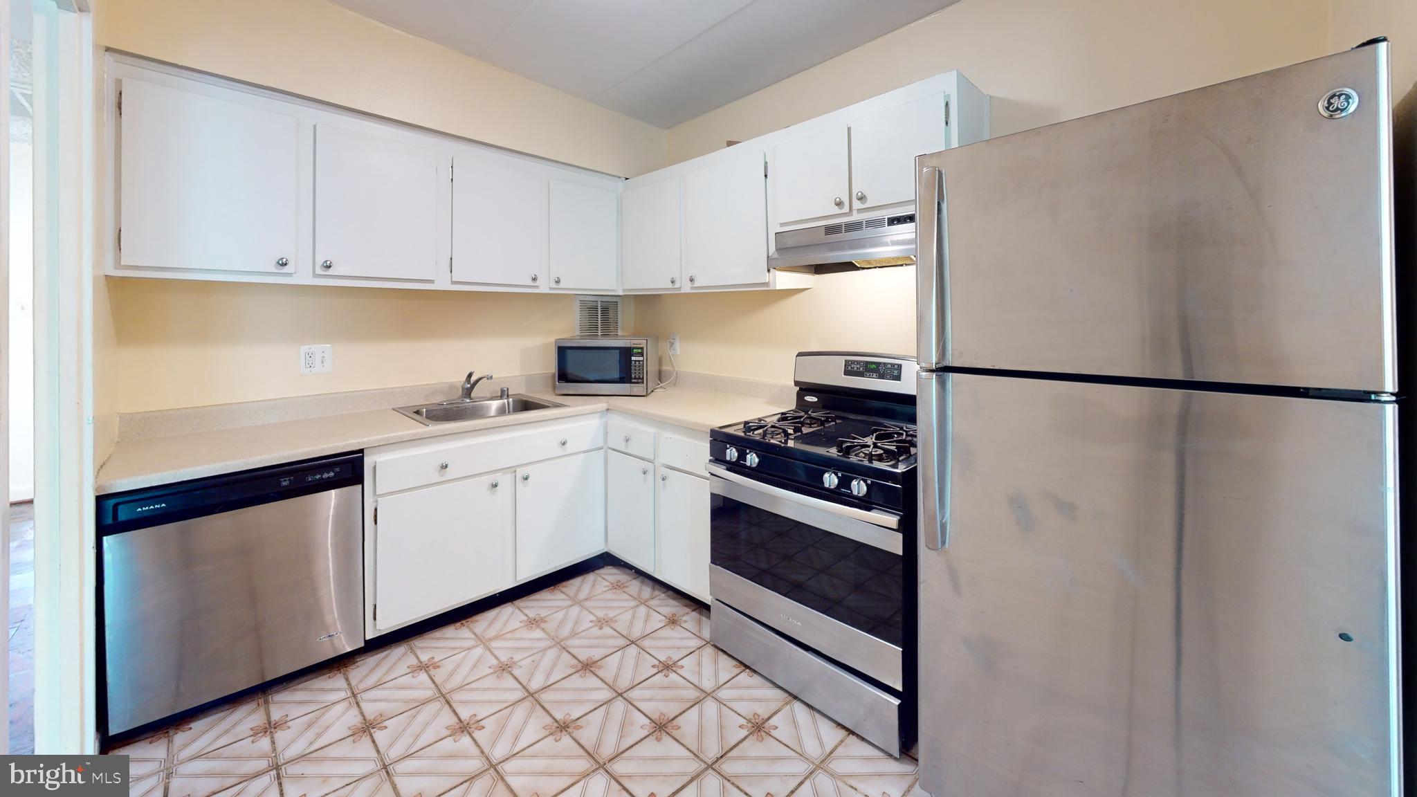 5703 Indian Court Unit: 15