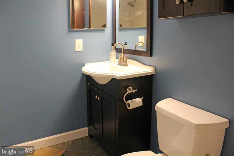 3101 Manchester Street Unit: 713