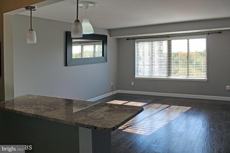 3101 Manchester Street Unit: 713
