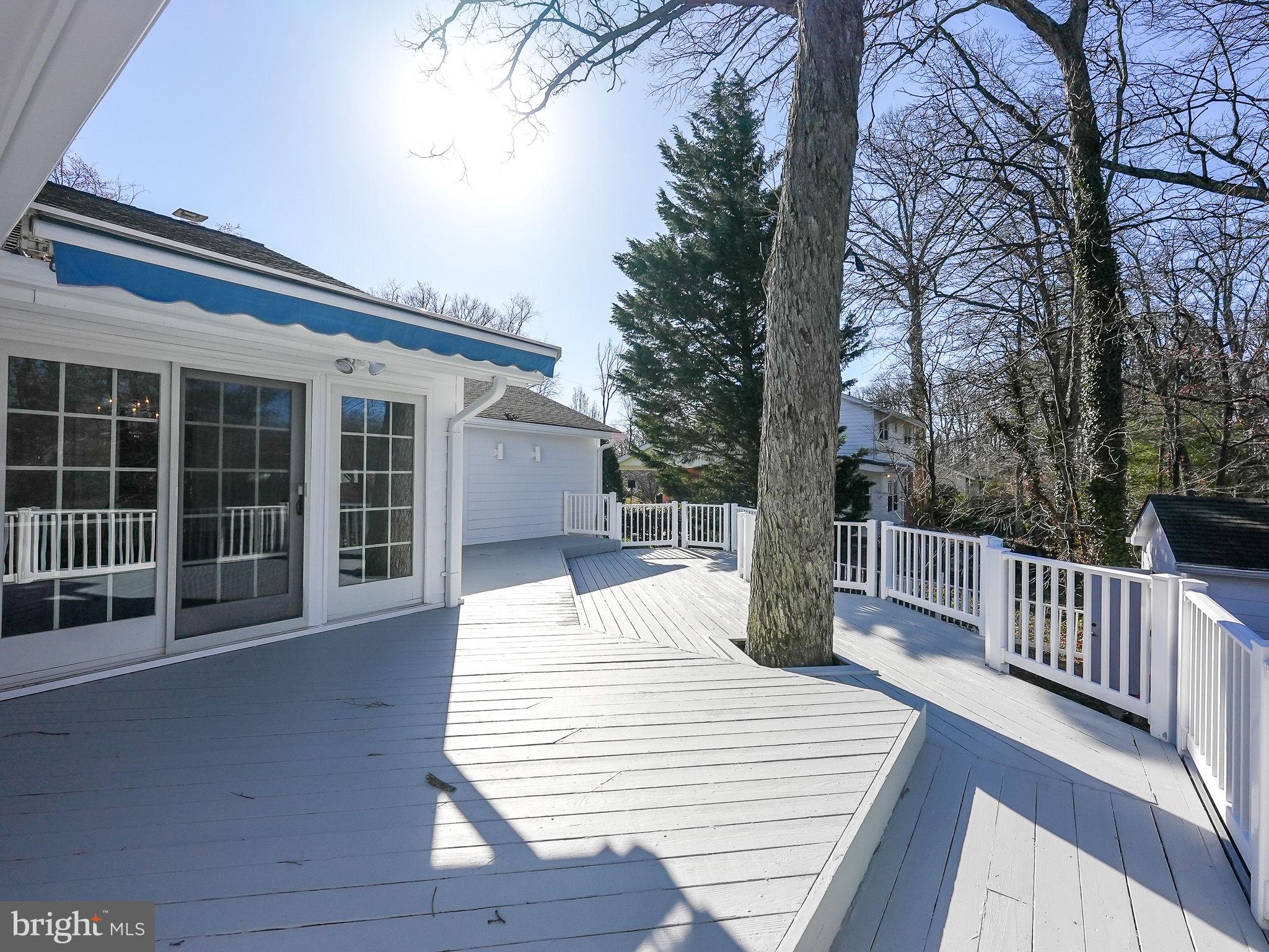 4216 Worcester Dr