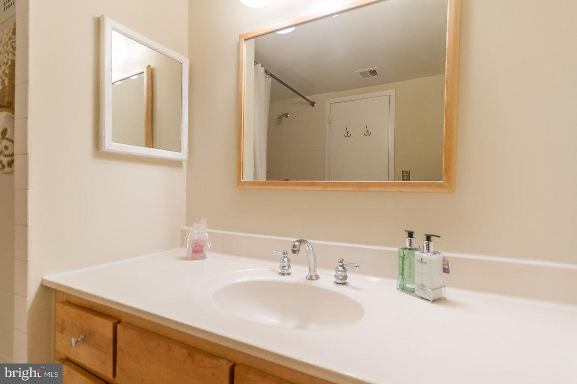 2608 Indian Drive Unit: 47
