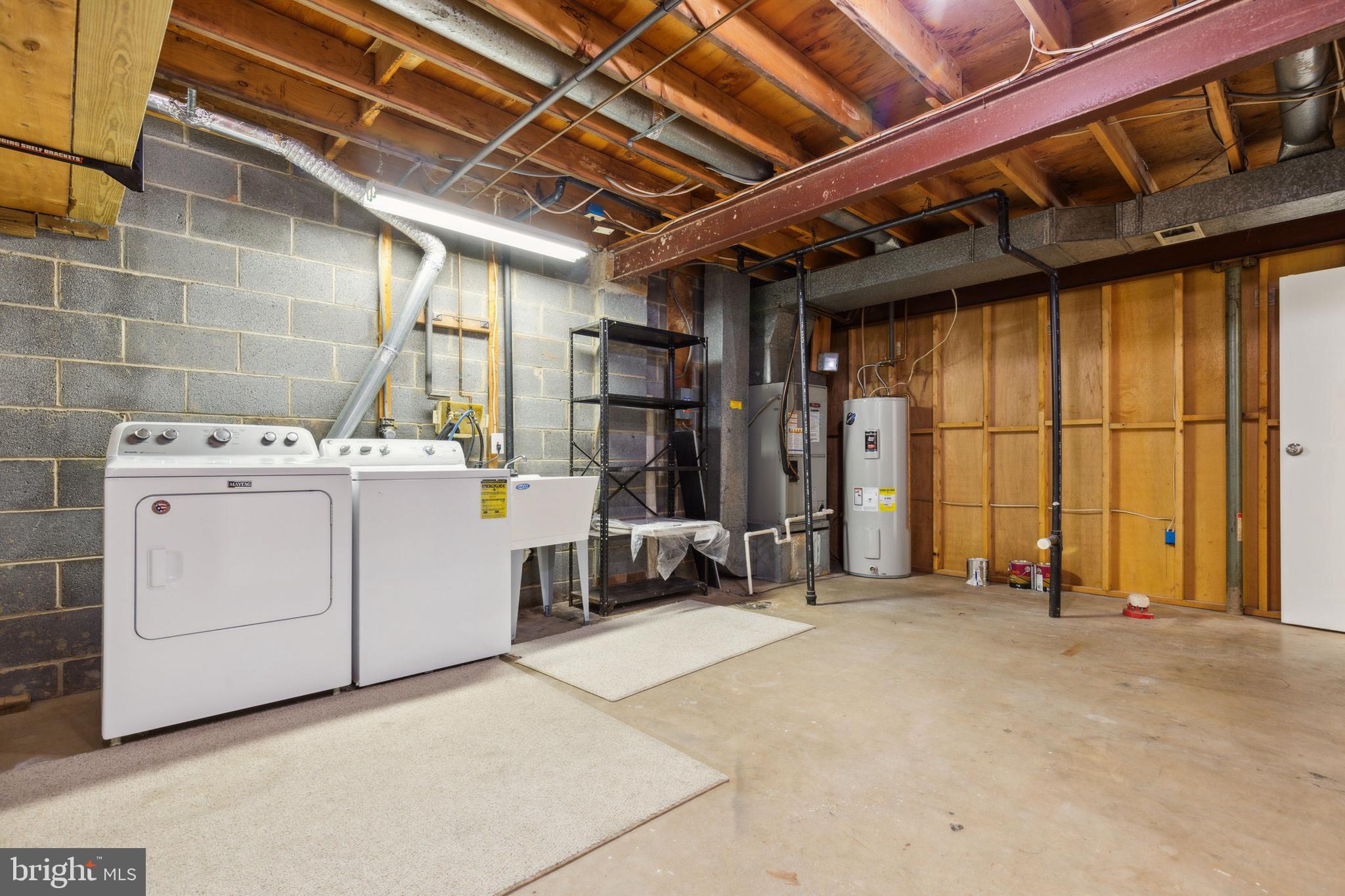 2201 Christy Pl