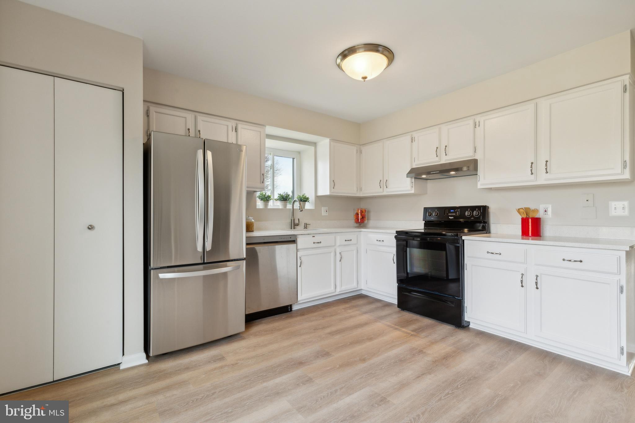 2201 Christy Pl