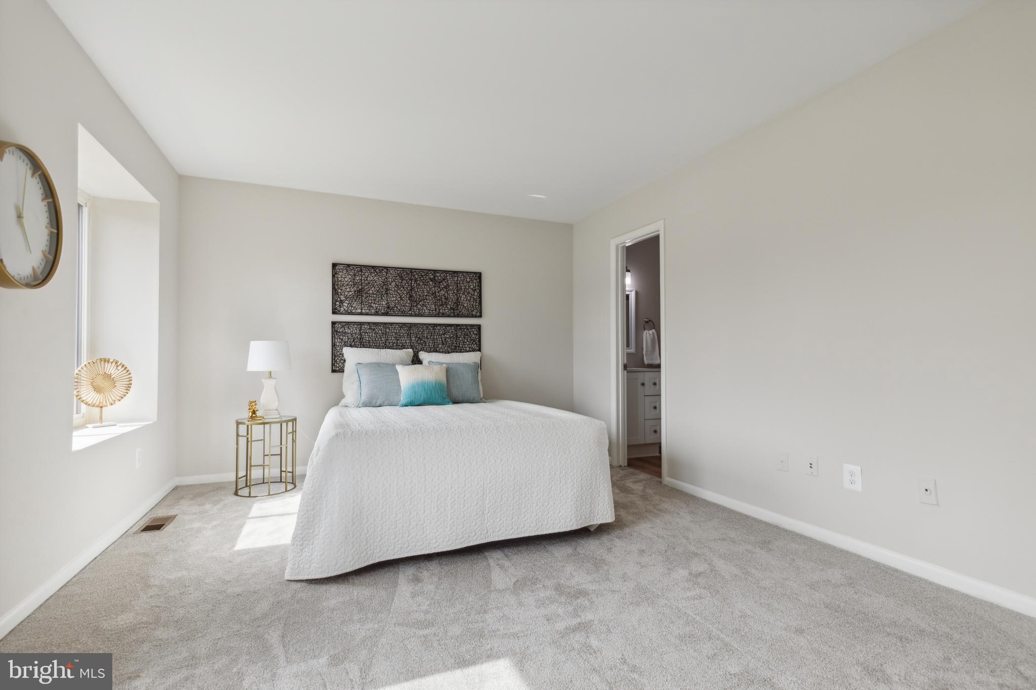 2201 Christy Pl