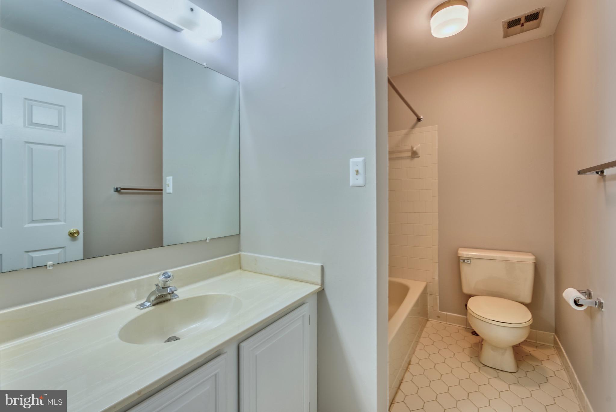 8523 Rehoboth Ct