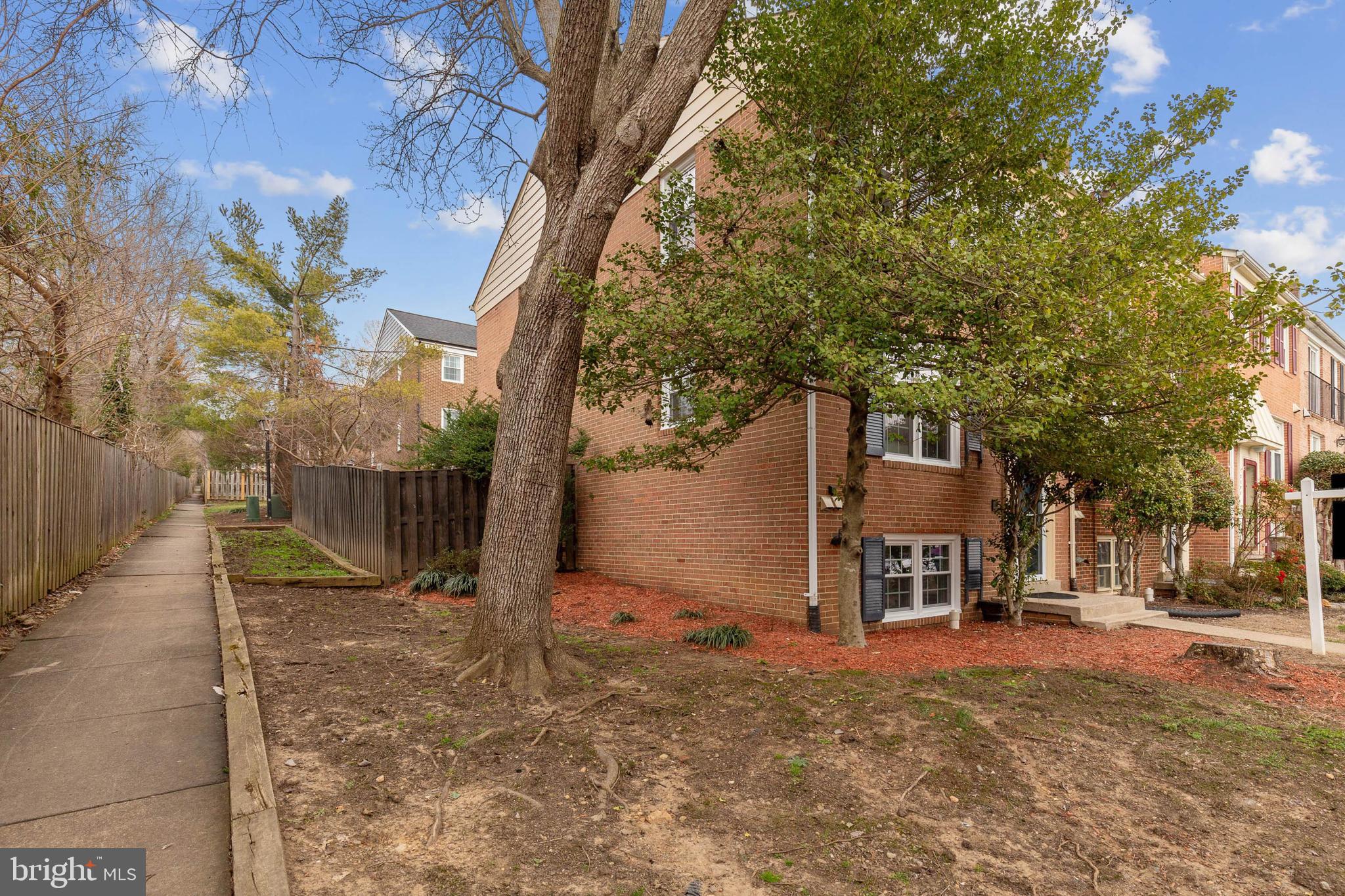 2512 WINDBREAK DRIVE