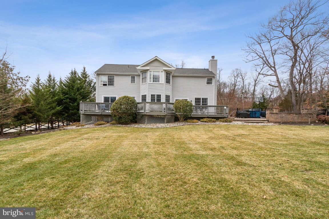 5619 Walcott Ave