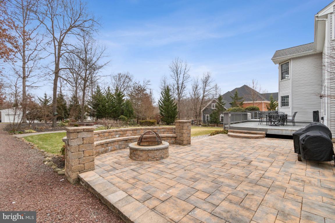5619 Walcott Ave