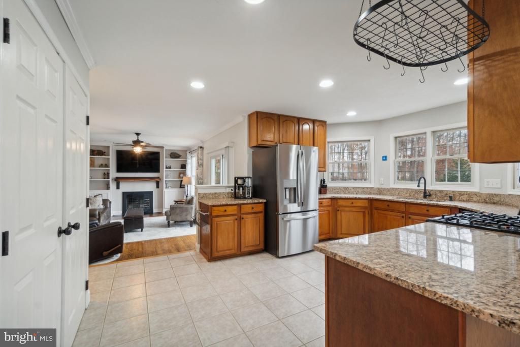 5619 Walcott Ave