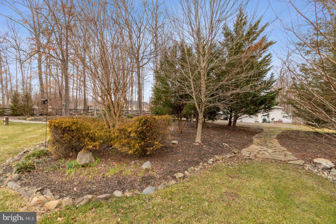 5619 Walcott Ave