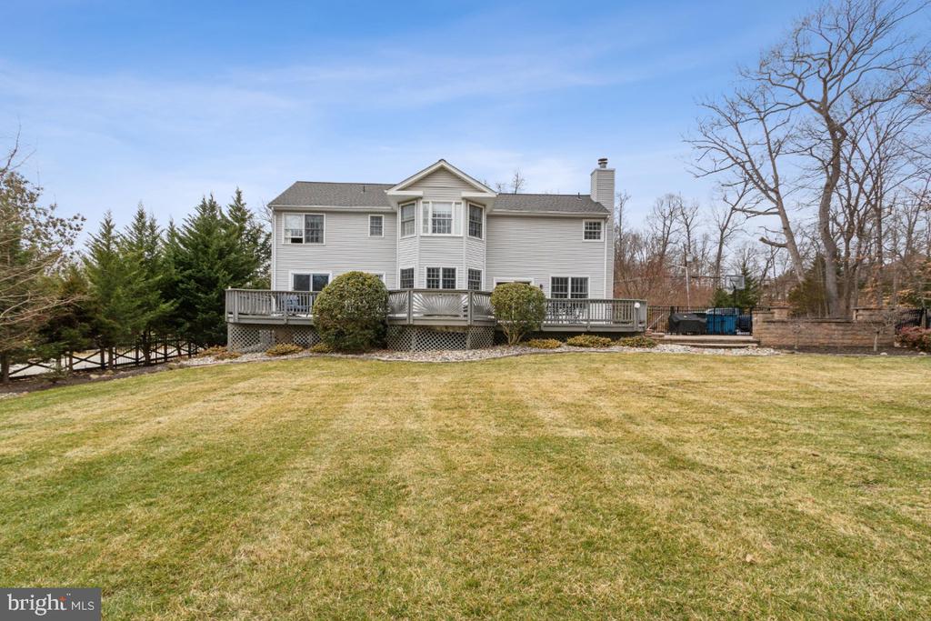 5619 Walcott Ave