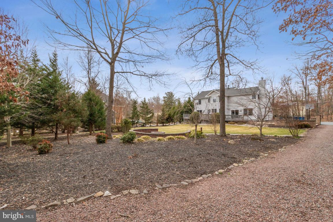 5619 Walcott Ave