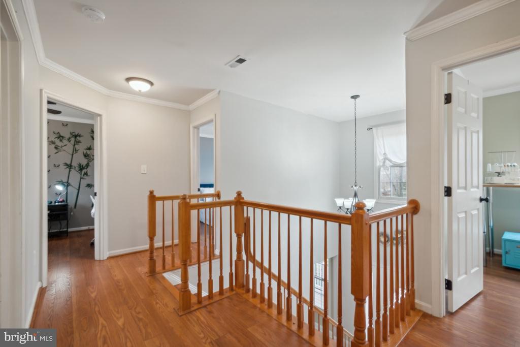 5619 Walcott Ave
