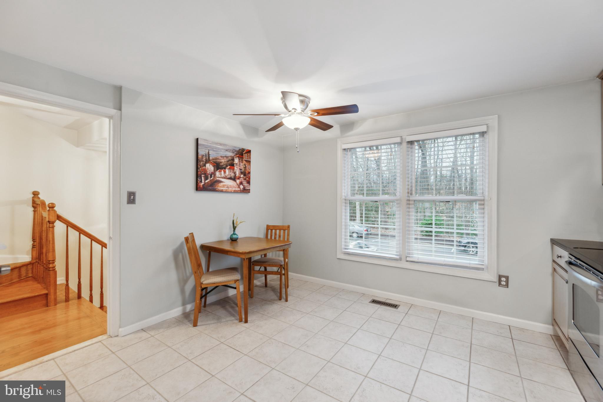 8112 RHODELL LANE