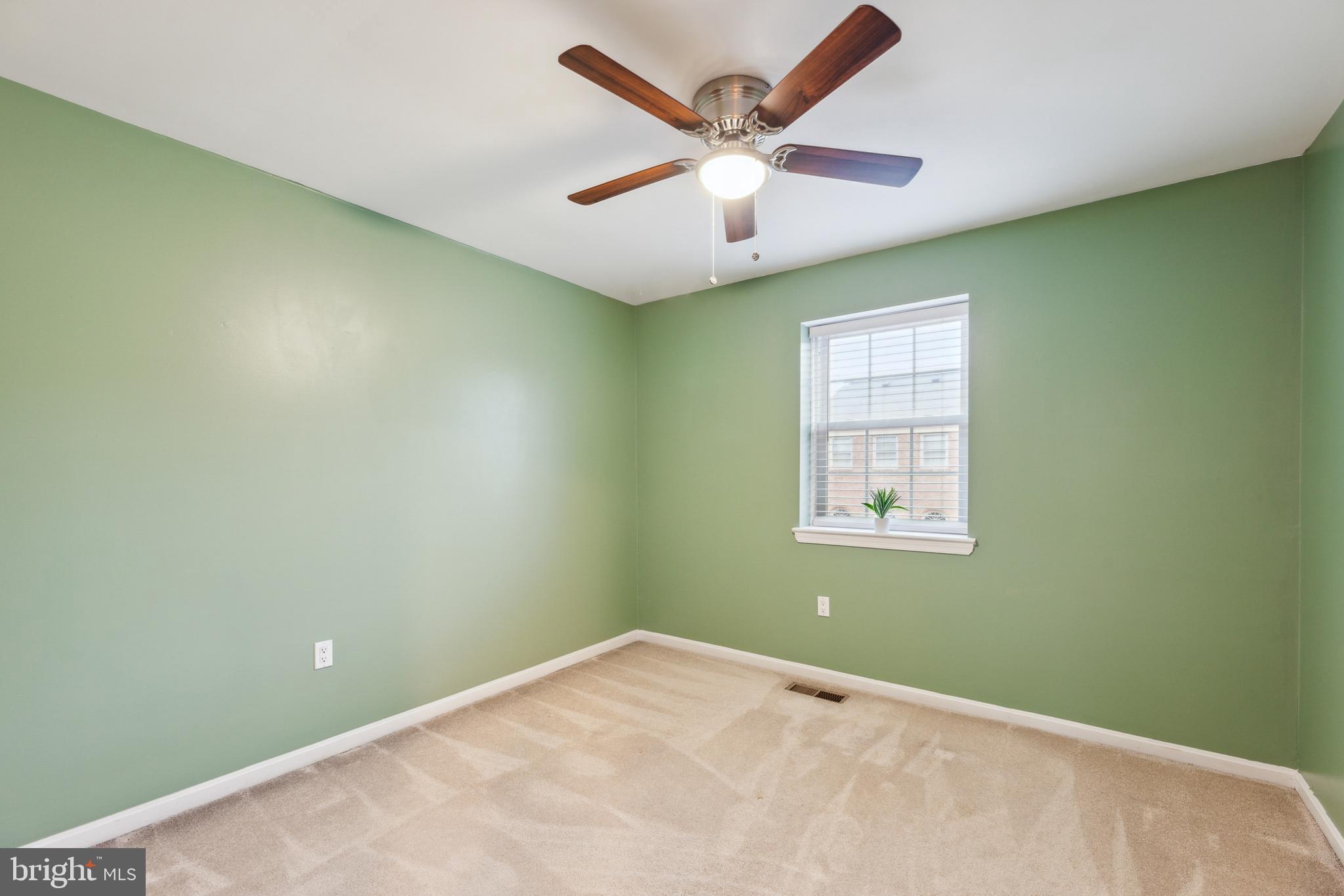 8112 RHODELL LANE