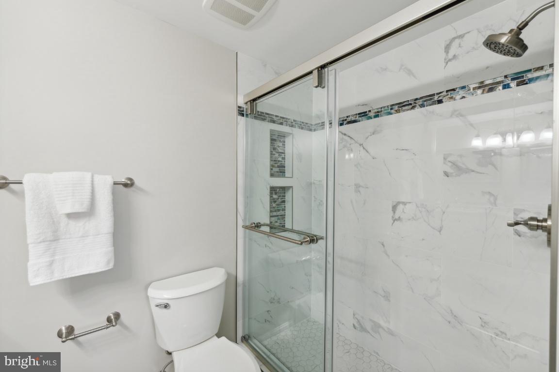 2973 Oakborough Sq