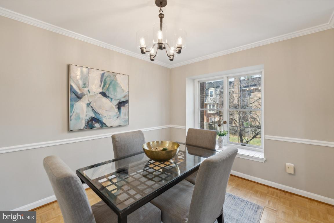 2973 Oakborough Sq