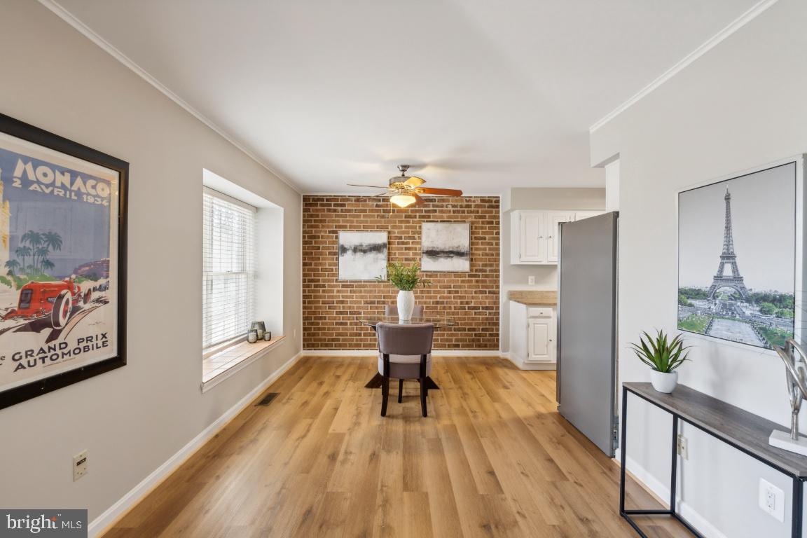 2973 Oakborough Sq