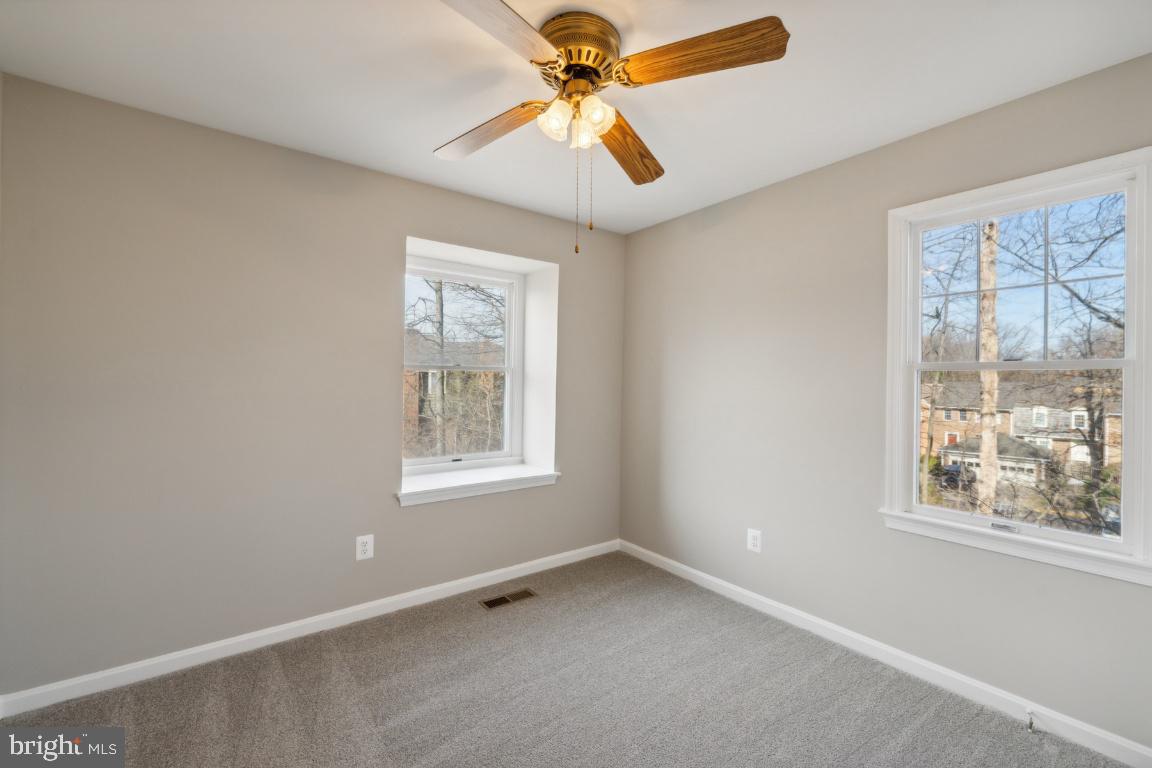 2973 Oakborough Sq