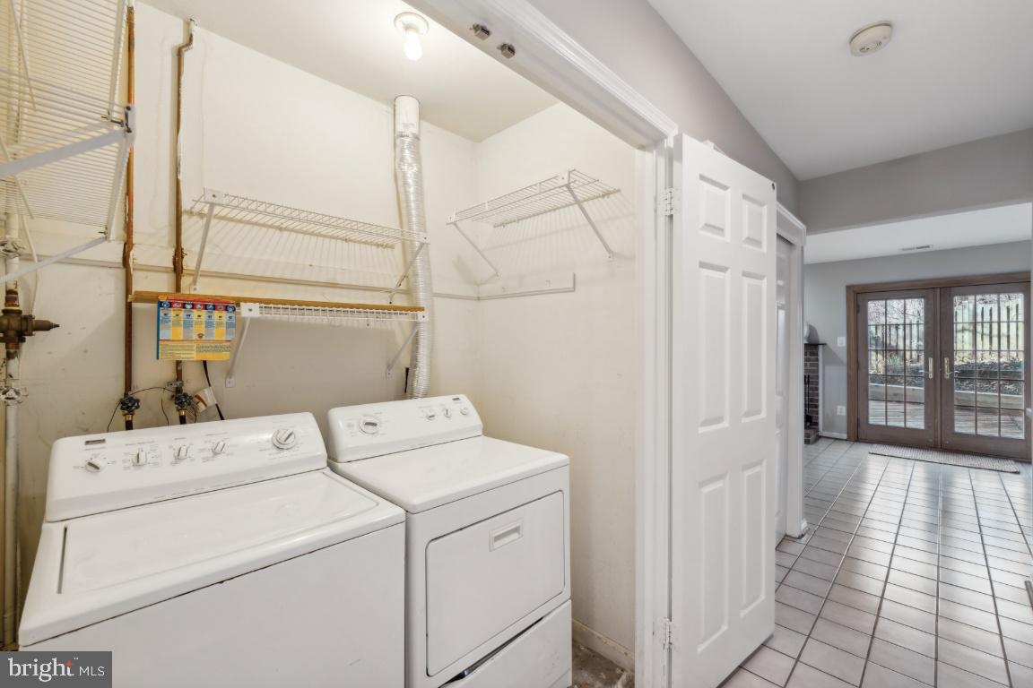 2973 Oakborough Sq