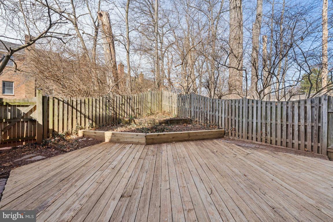 2973 Oakborough Sq