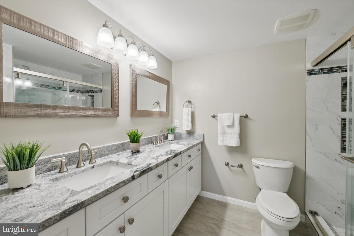 2973 Oakborough Sq