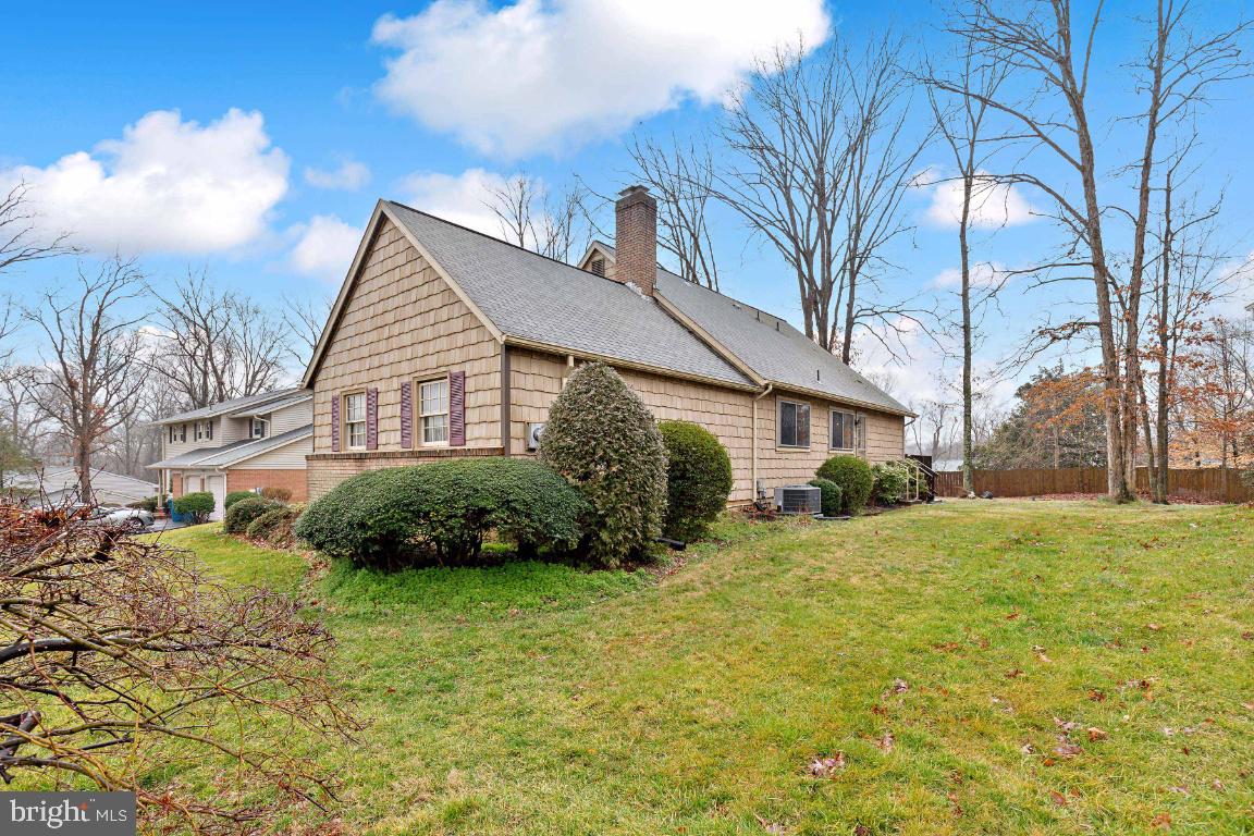 8005 Carrleigh Pkwy