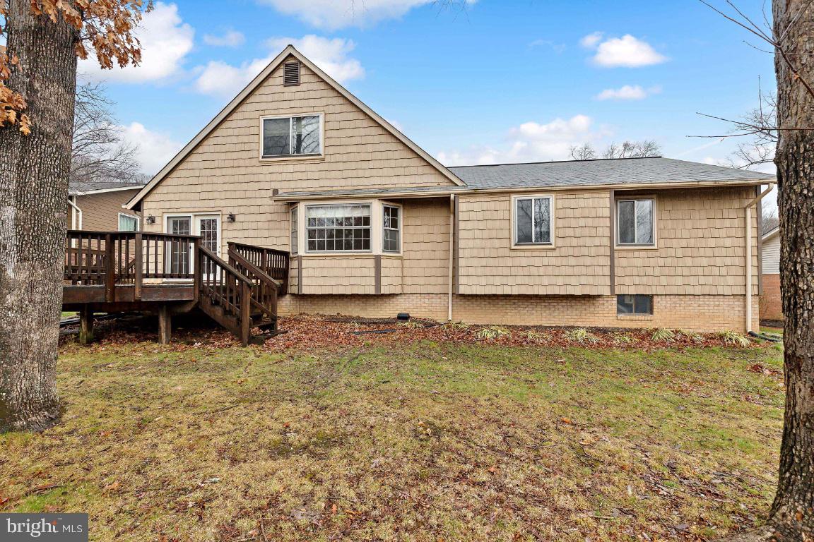 8005 Carrleigh Pkwy