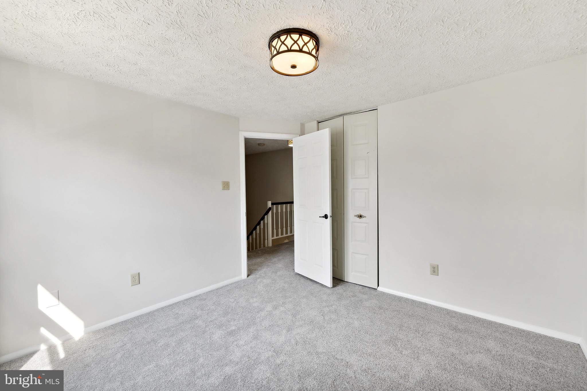 7315 Glendower Ct