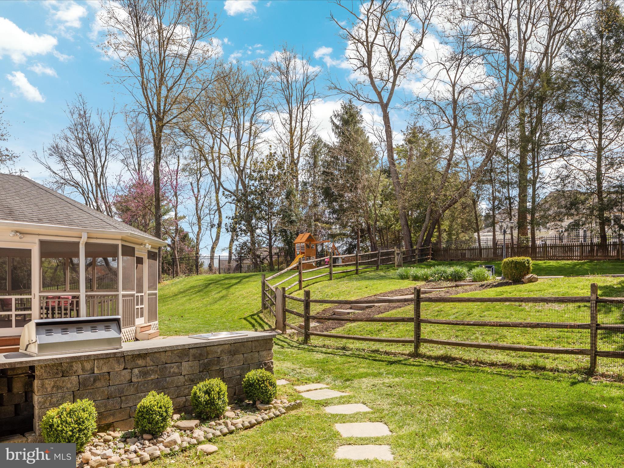 1428 Rosewood Hill Dr