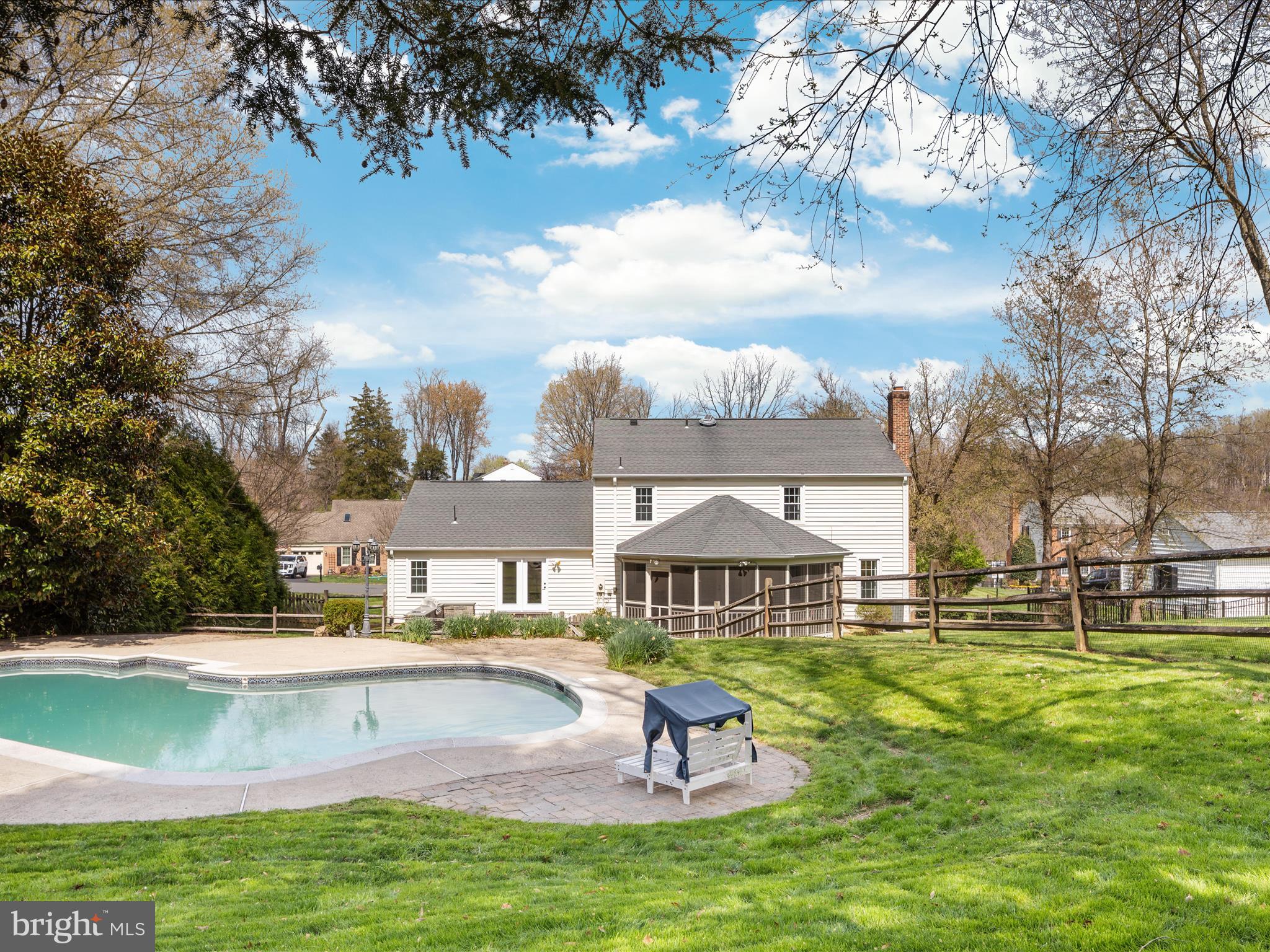 1428 Rosewood Hill Dr