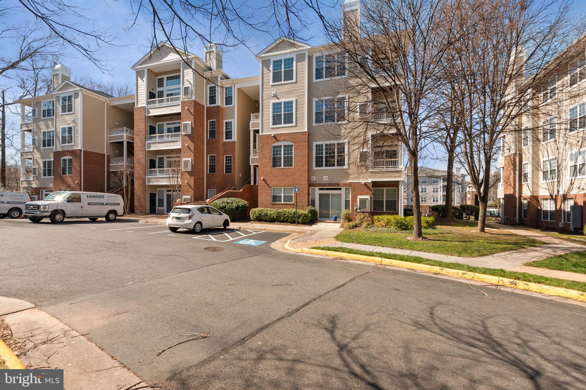 4210-T Mozart Brigade Ln #T