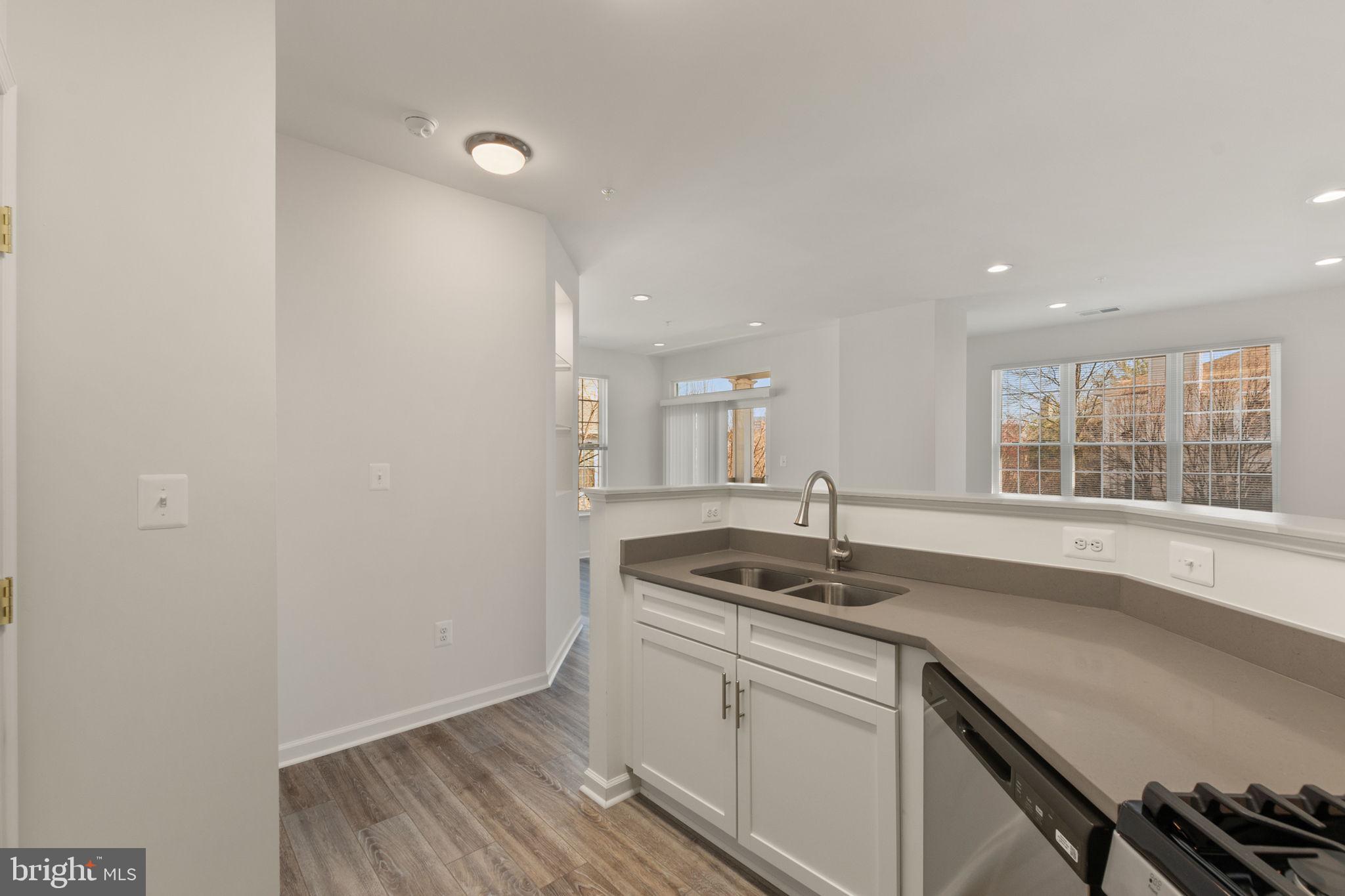 4210-T Mozart Brigade Ln #T
