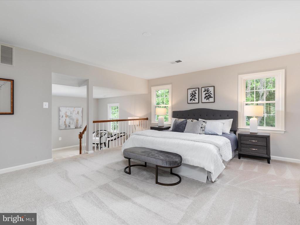 1434 Rosewood Hill Dr