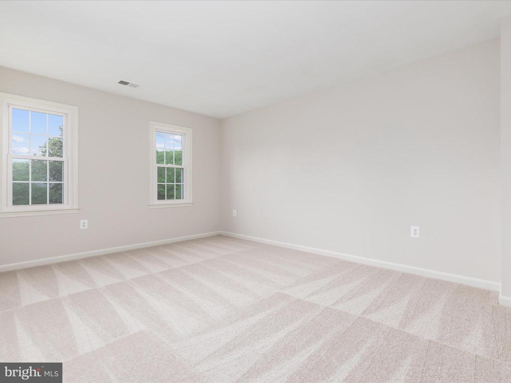 1434 Rosewood Hill Dr