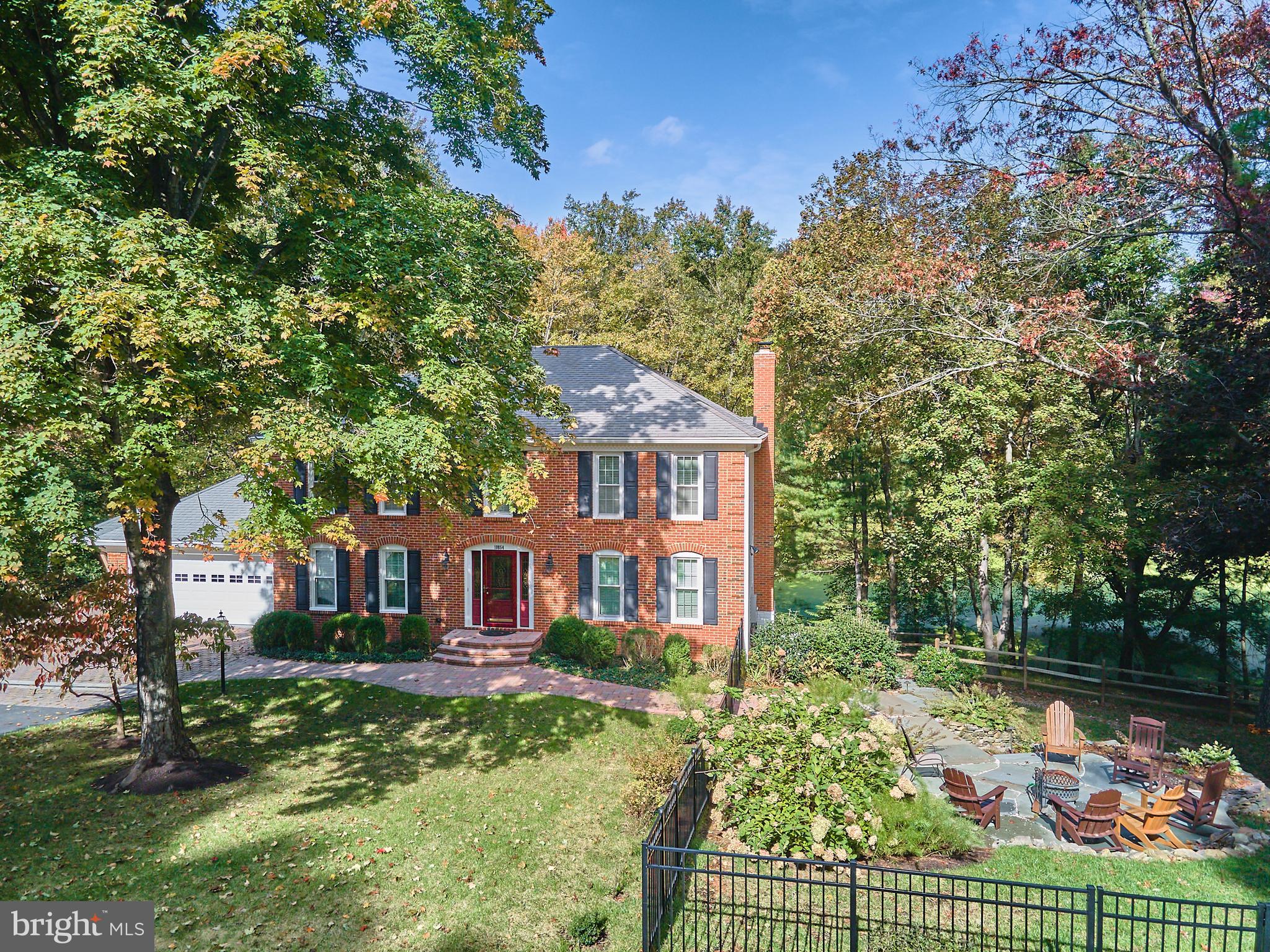 10854 Country Pond